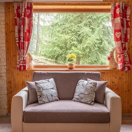 La Casa Dello Scoiattolo Cir Comunale N 20 Tatil Evi Gressan