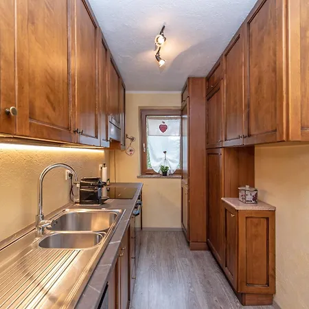 La Casa Dello Scoiattolo Cir Comunale N 20 *