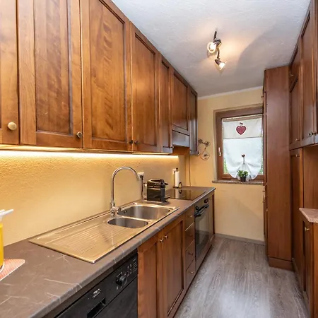 La Casa Dello Scoiattolo Cir Comunale N 20 Gressan